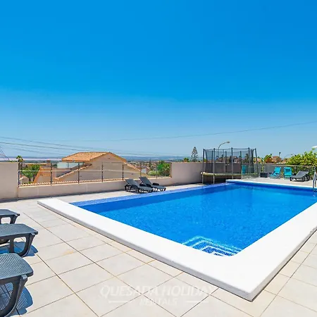 Paradise Quesada Villa