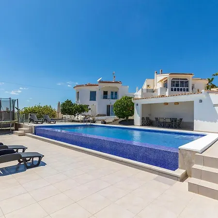Paradise Quesada Villa *